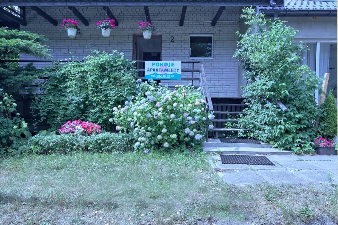Pokoje I Apartamenty Przy Sosnowej Поддомб'є Екстер'єр фото