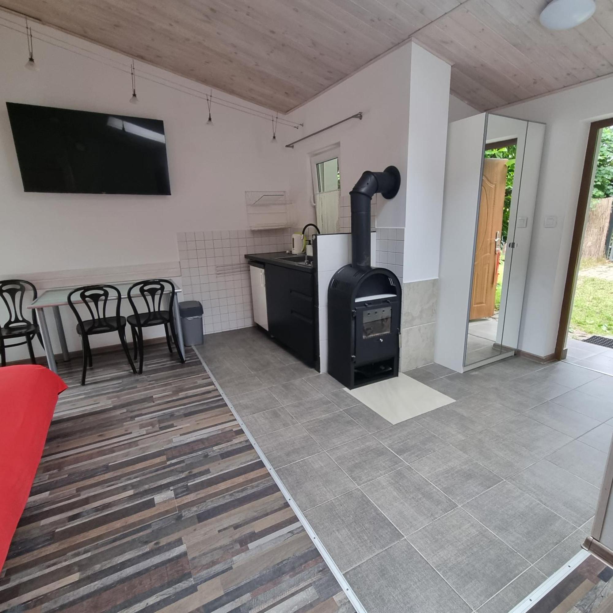 Pokoje I Apartamenty Przy Sosnowej Поддомб'є Екстер'єр фото